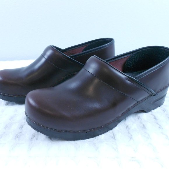 dansko clogs size 42